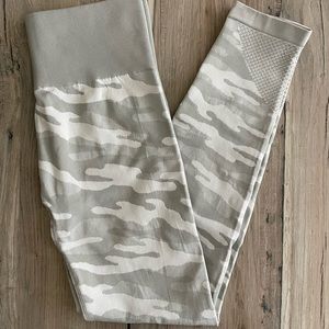 Jed North Reset Gray Camo Seamless Leggings - Medium